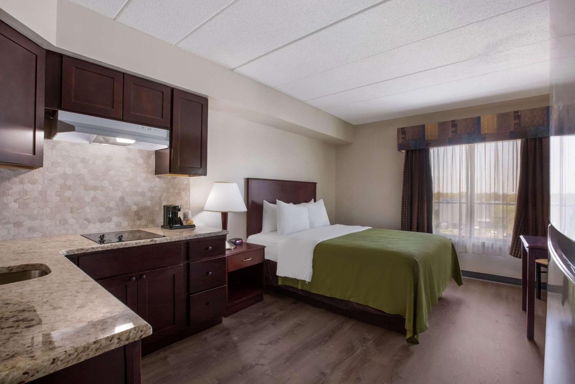 Lawrence Quality Inn Near Princeton מראה חיצוני תמונה