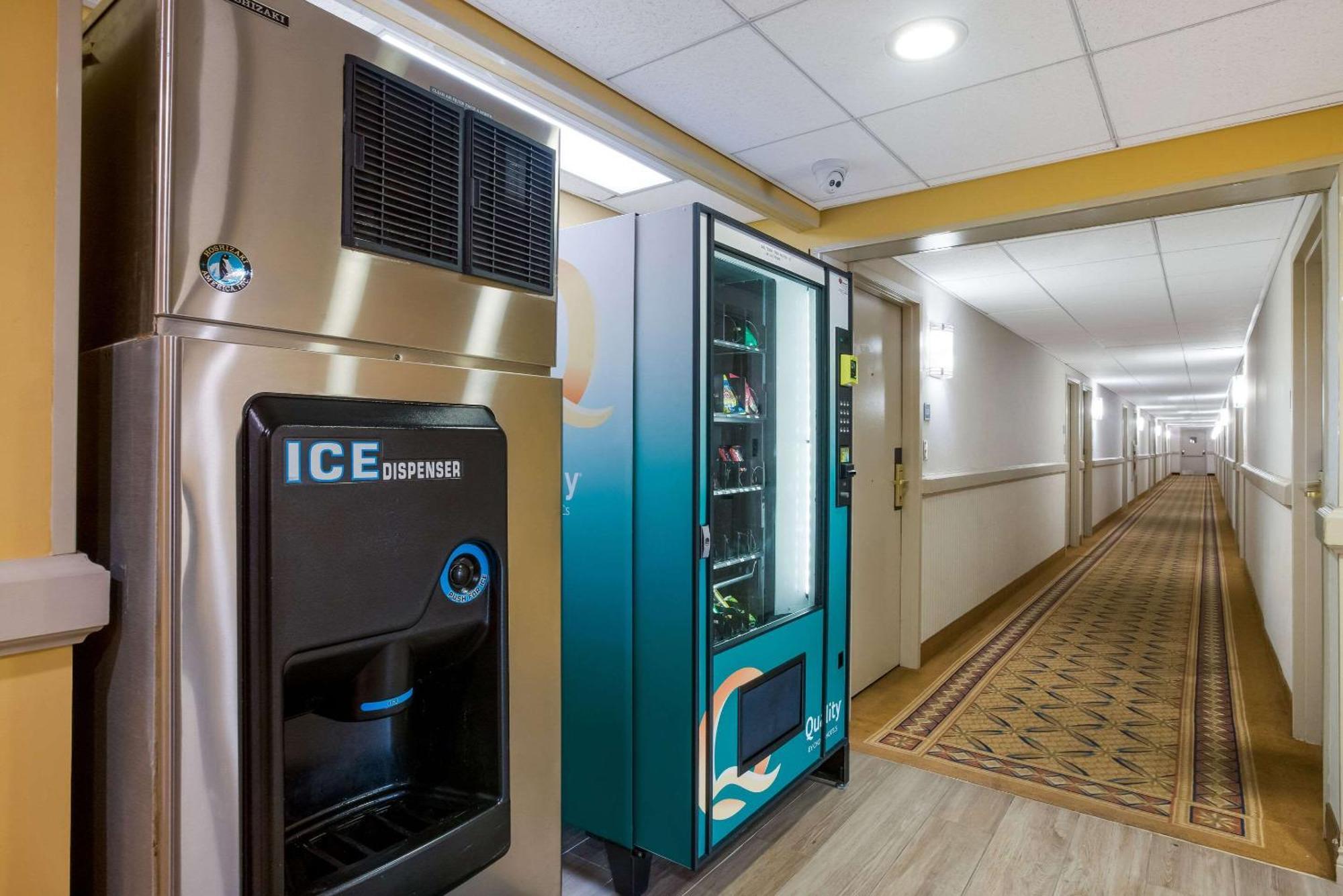 Lawrence Quality Inn Near Princeton מראה חיצוני תמונה