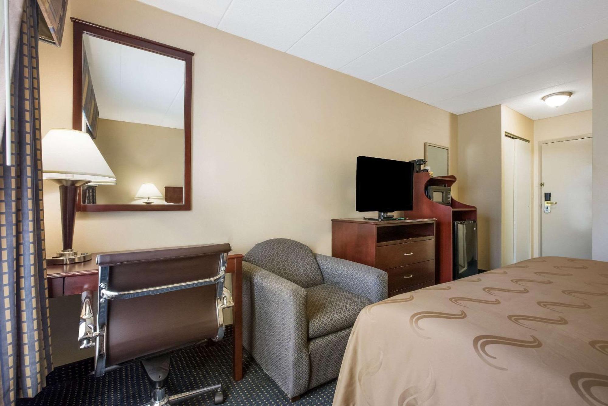 Lawrence Quality Inn Near Princeton מראה חיצוני תמונה