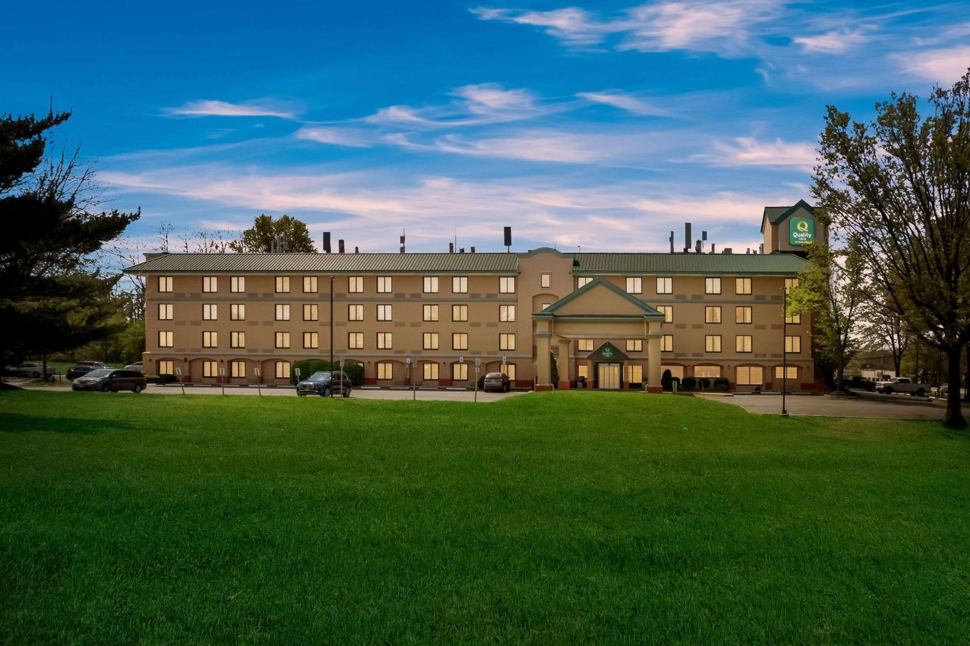 Lawrence Quality Inn Near Princeton מראה חיצוני תמונה