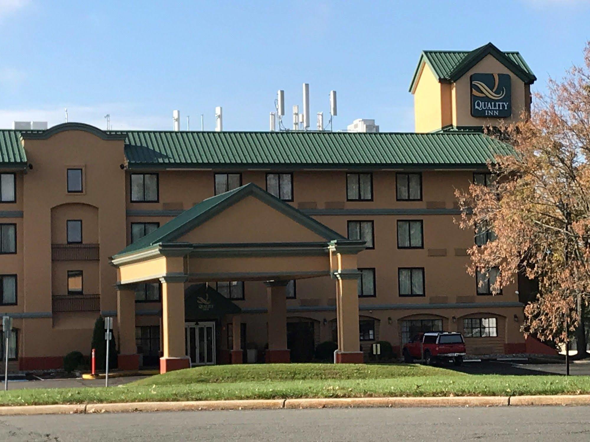 Lawrence Quality Inn Near Princeton מראה חיצוני תמונה